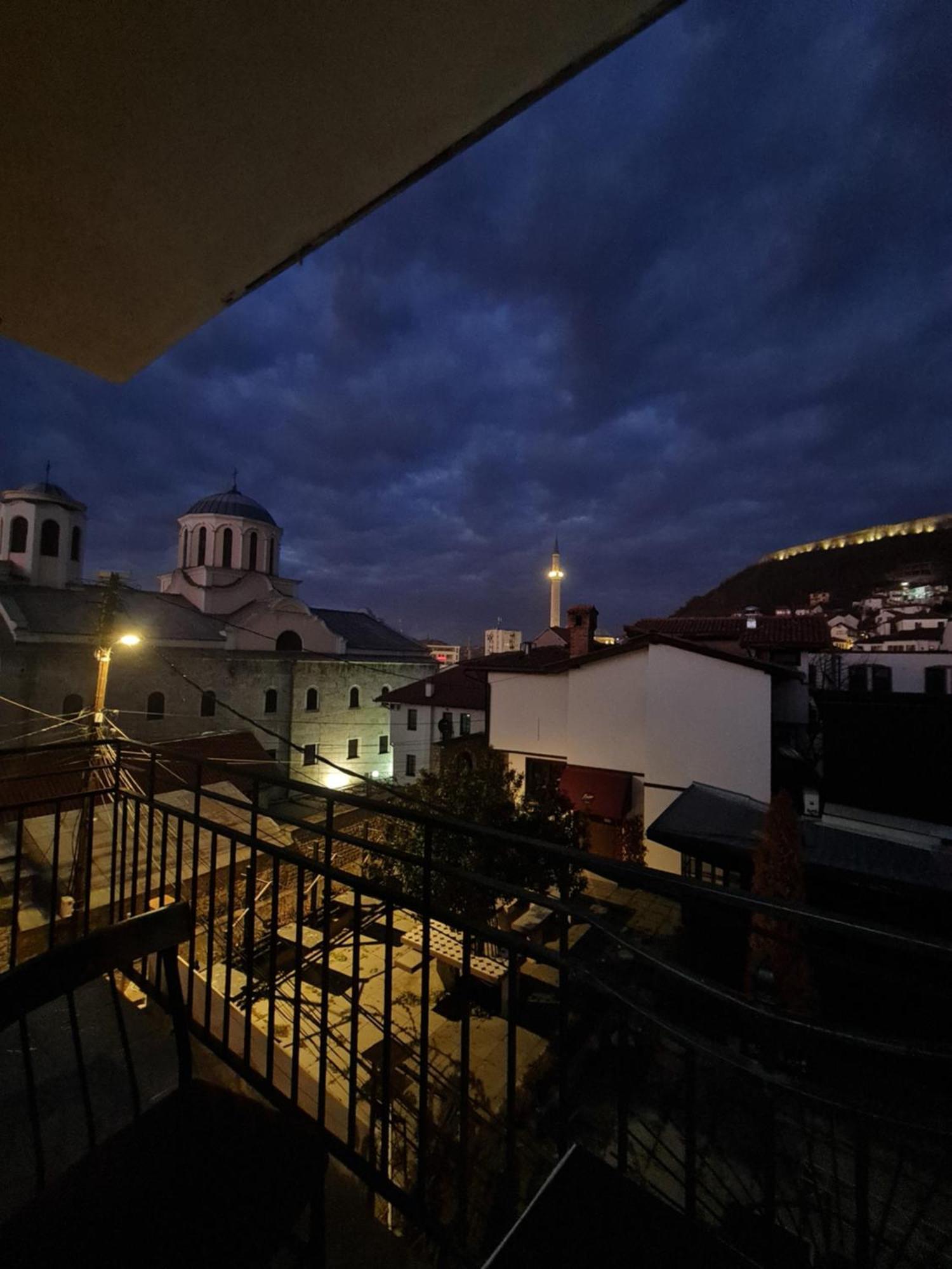 Guesthouse Hotel My Home Призрен Экстерьер фото